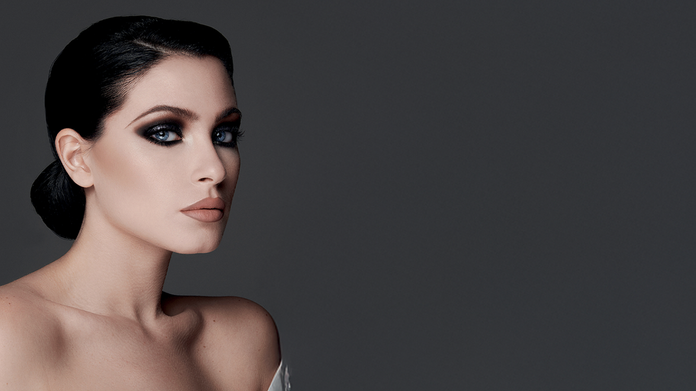 <p>Nati nella <strong>Nail Care</strong>, cresciuti tra <strong>Cosmesi & Tecnologie.</strong></p>