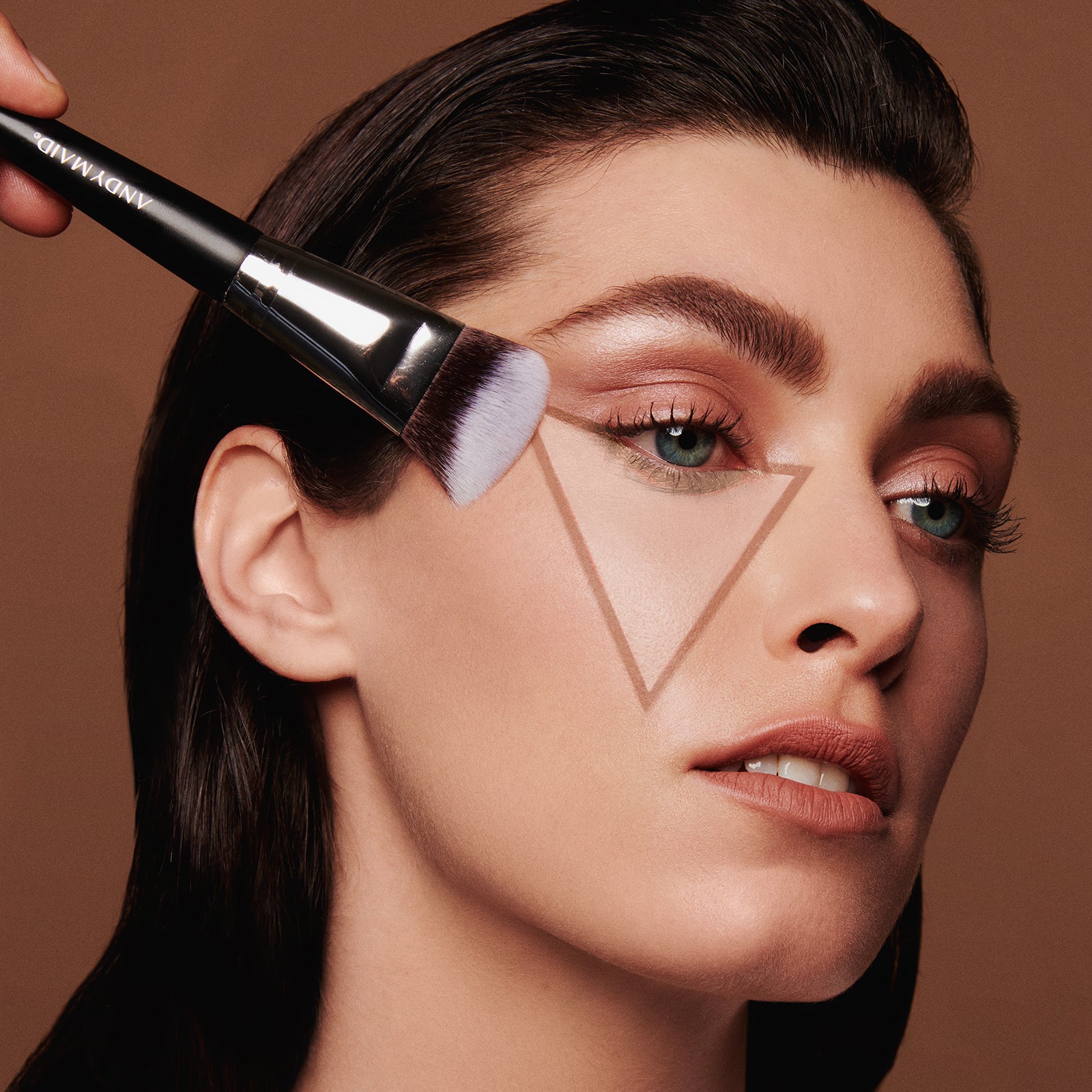 Fluid Foundation - Bareskin Foundation no. 3
